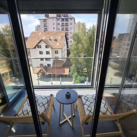 Golden Pine Lux Lägenhet