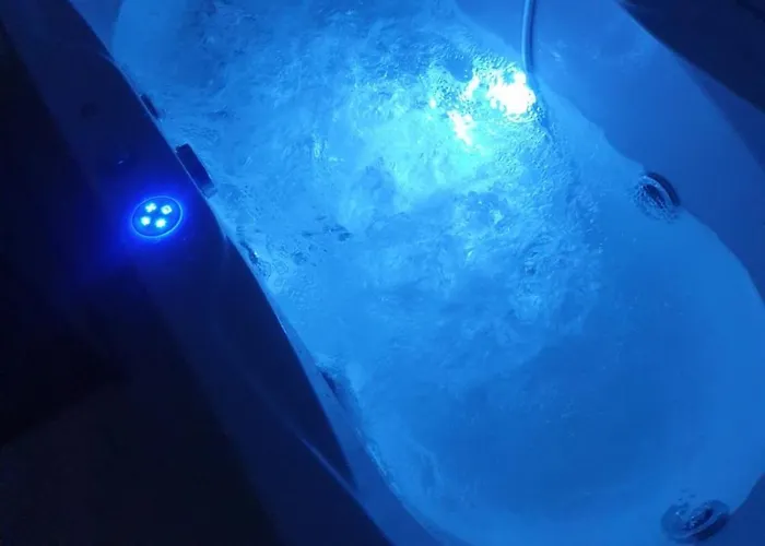 Golden Pine Lux Apartament