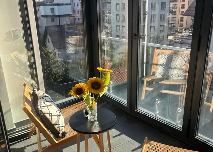 Golden Pine Lux Apartament