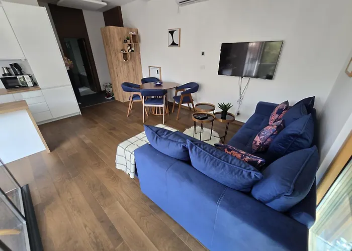 Golden Pine Lux Apartament