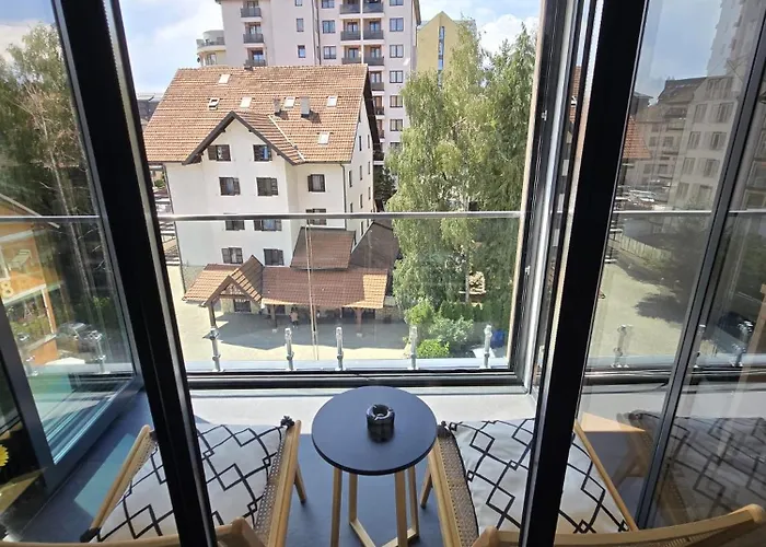 Golden Pine Lux Apartament