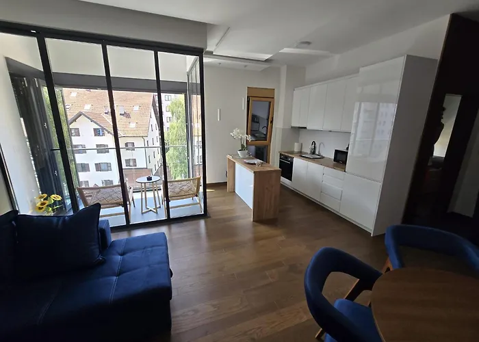 Golden Pine Lux Apartament *